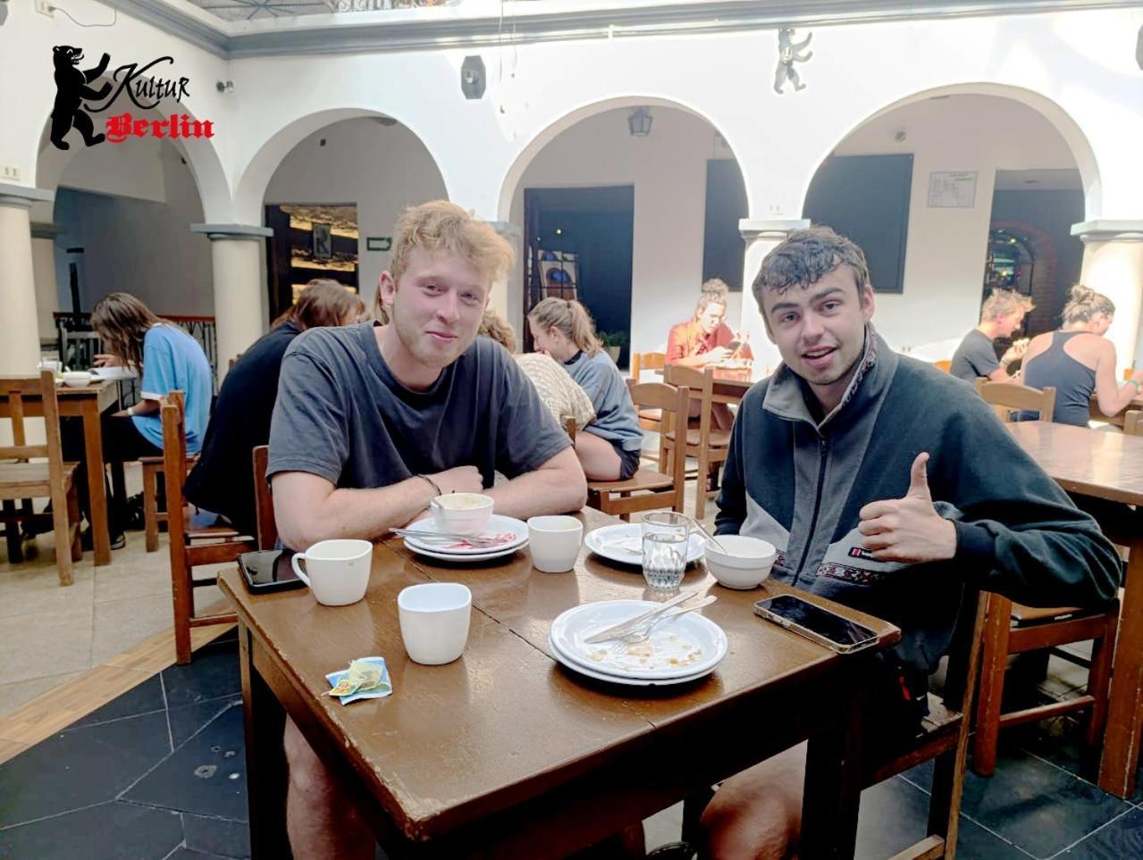 Kultur Berlin Hostel & Suites Сукре Екстериор снимка