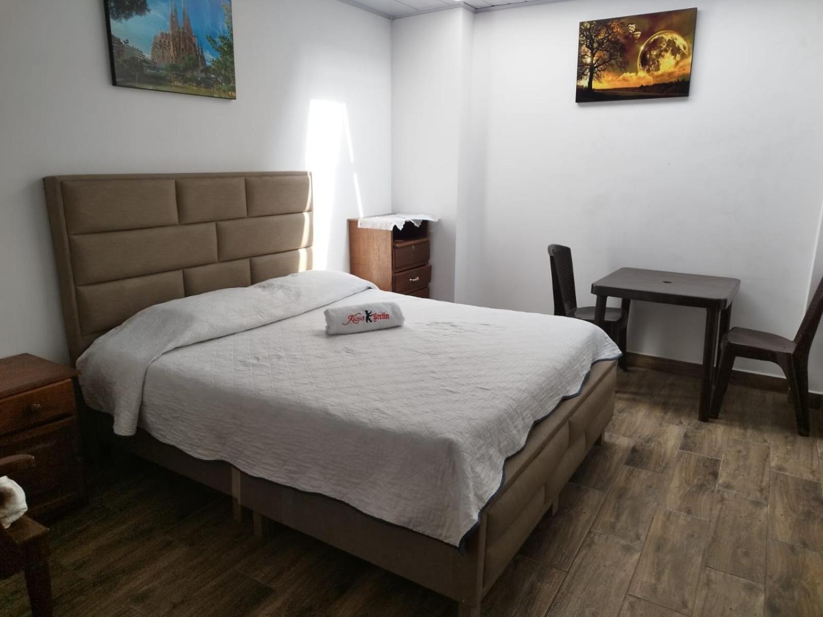 Kultur Berlin Hostel & Suites Сукре Екстериор снимка